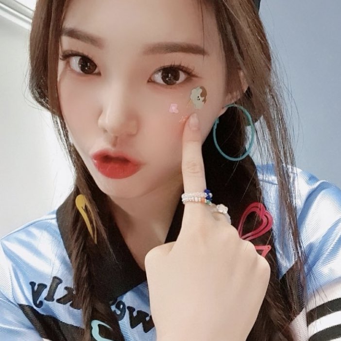Liebesbrief ZOA& #39;S POUT // a very soft & important thread https://abs.twimg.com/emoji/v2/... draggable=