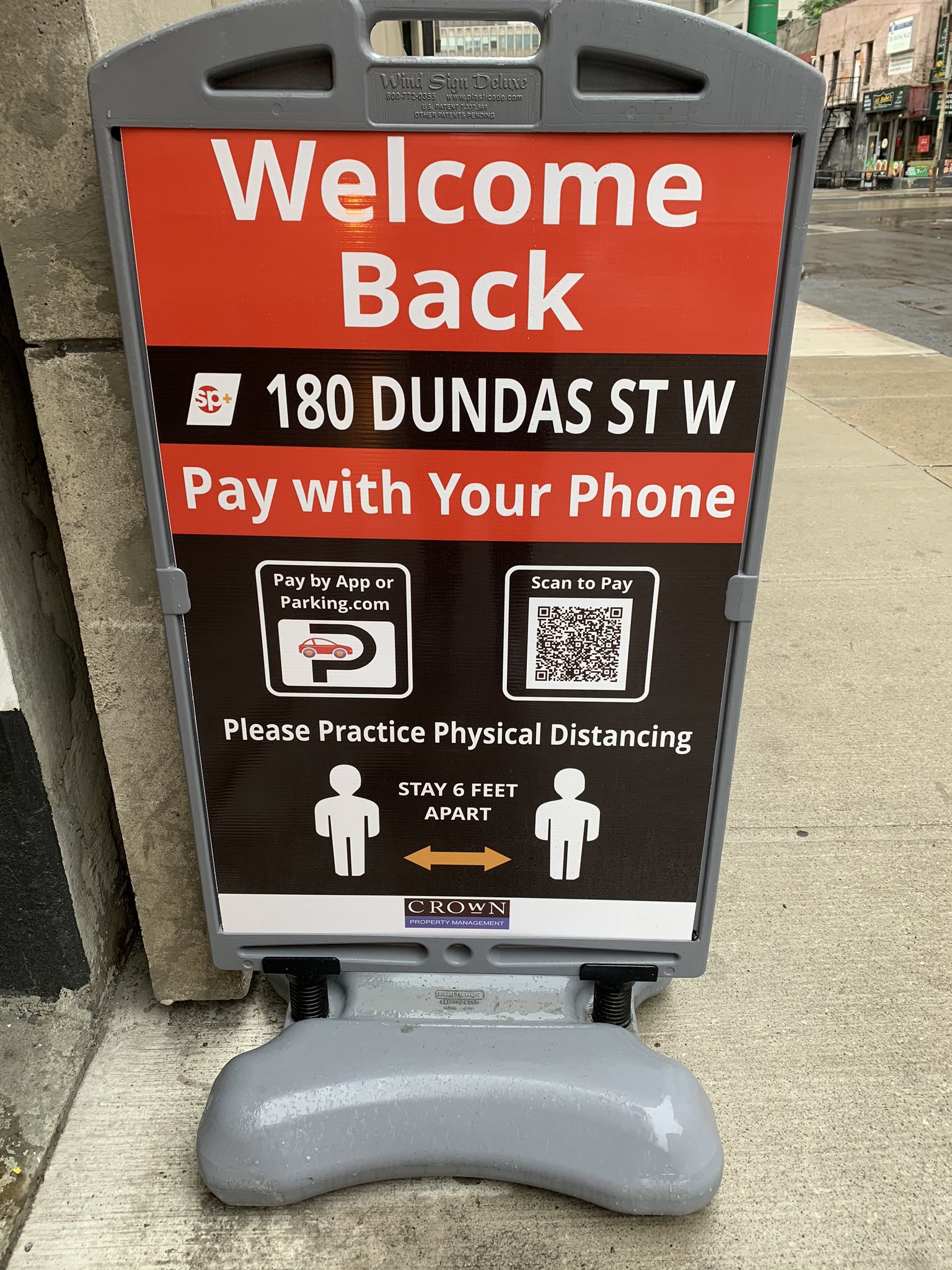 180 Dundas St. W. Parking