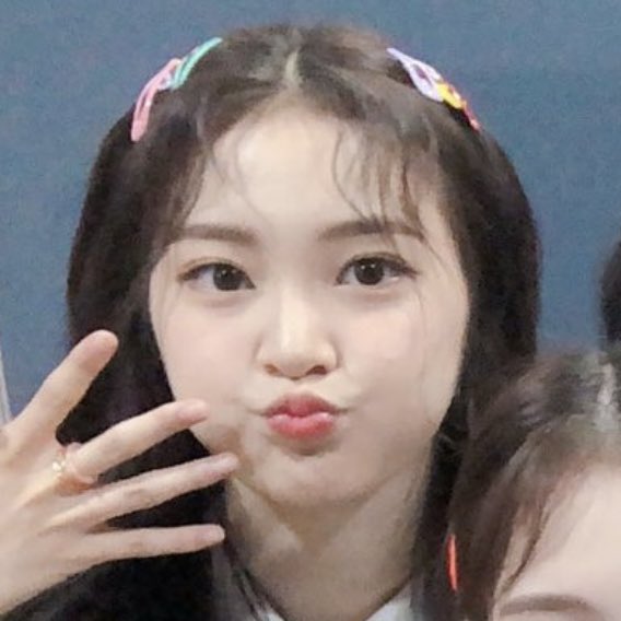Liebesbrief ZOA& #39;S POUT // a very soft & important thread https://abs.twimg.com/emoji/v2/... draggable=