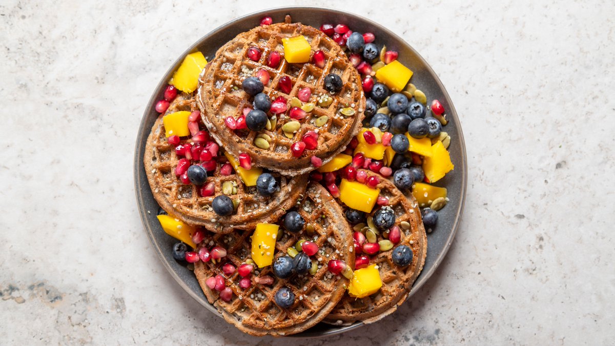 GFMSimple's tweet photo. There is really no such thing as too many toppings... (these Blueberry Waffles are proof) ๐ #GoodFoodMadeSimple https://t.co/3ksBbh57xN