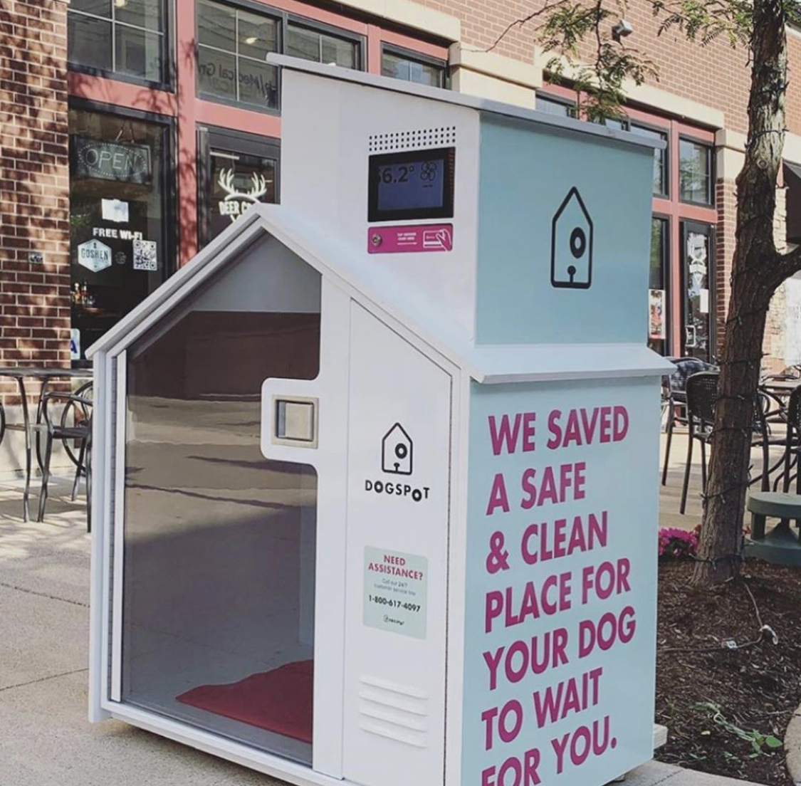 Sit, stay, play! How are you celebrating #DogDay w/ your furry pals today? 🐶🦴🐾  <a href="/dogspot/">DogSpot</a> keeps your #pups cool &amp; safe in this sidewalk sanctuary while you're getting your nails done or running errands! Learn more: loom.ly/v83qipY

#NationalDogDay #MansBestFriend