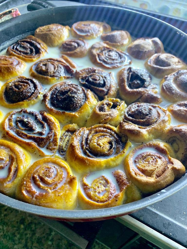 ي ناس الرازي  صحبتي بتعمل اظبط سينامون ف السودانن !!💗💗💗💗💗💗
وبدت مشروع  اجرو جربوهو منها وما ح تندمو على ضمانتي قاعد ف كفتريا الجامعة من يوم السبت 💗💗
اشترو منها عشان تنبسط عليكم الله 😂💗💗💗💗
#جامعة_الرازي
