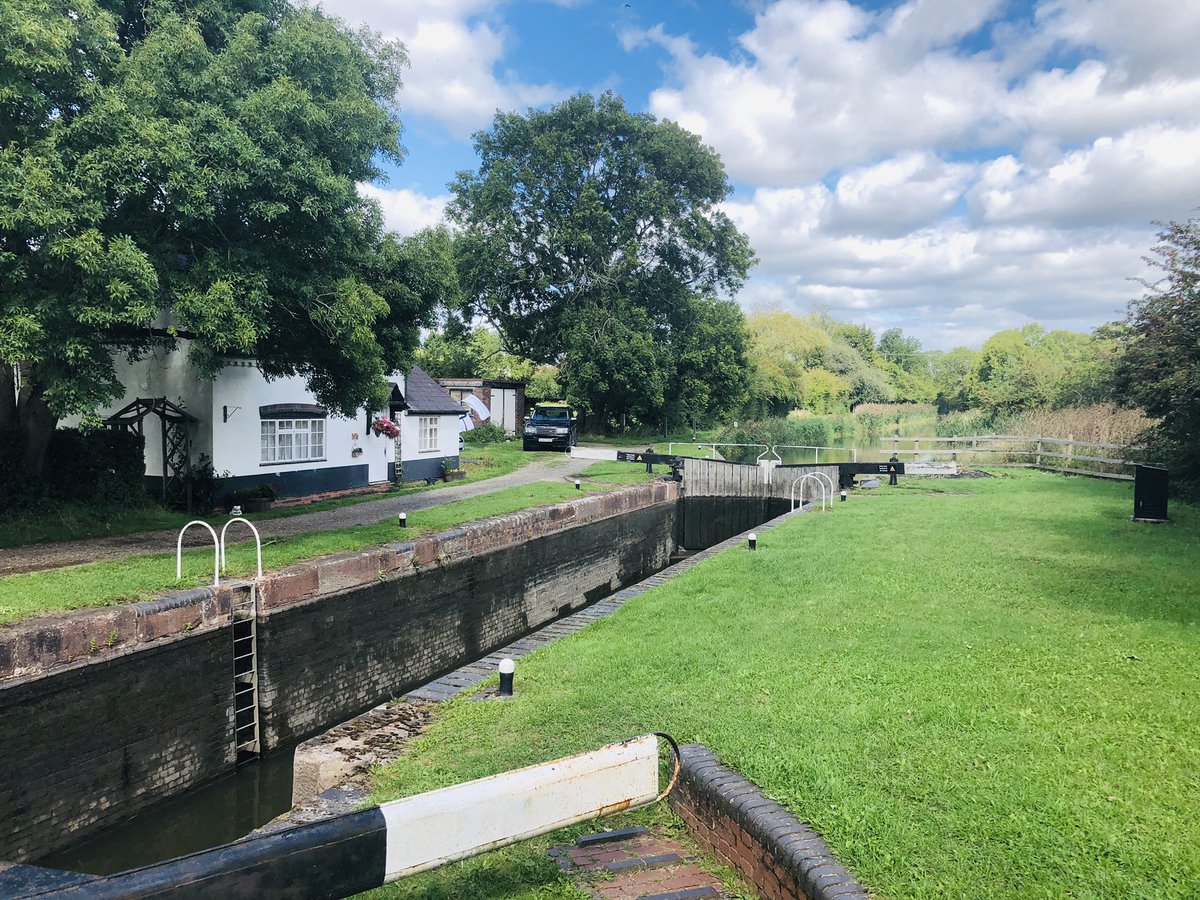 Ellie_SBrown's tweet photo. Went for a little 5 mile walk on my #staycation in #Worcestershire.
So lucky to have places like this on the doorstep! https://t.co/inMgui6dkm
