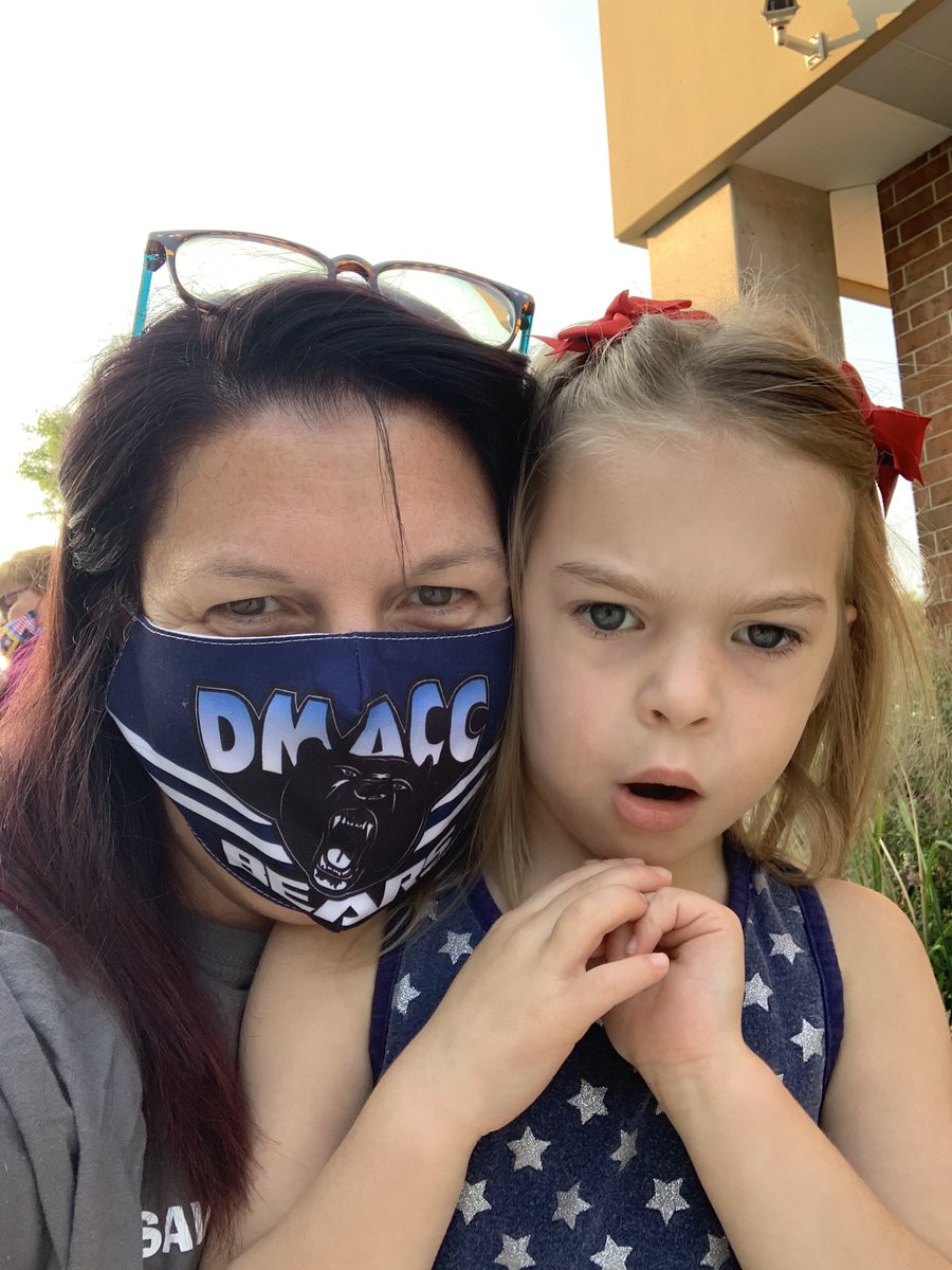 ErinW8819's tweet photo. Happy first day of classes #dmaccbears 🐻 and to this little I’m excited to be back at school in the DMACC CDC!  Have a great semester! https://t.co/jDdhtk54I3