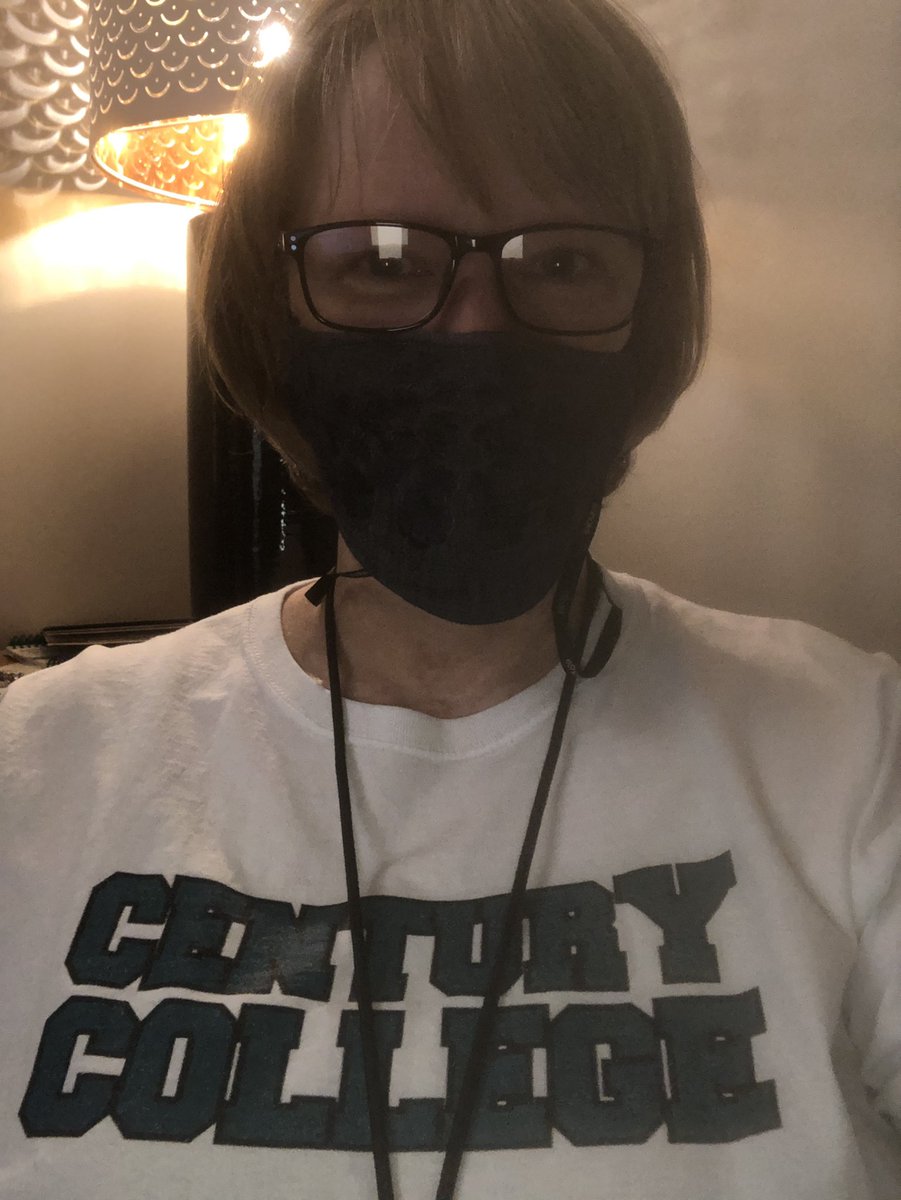 SPPSLynch's tweet image. #collegewearwednesday is still a thing, right @sppsavid ?