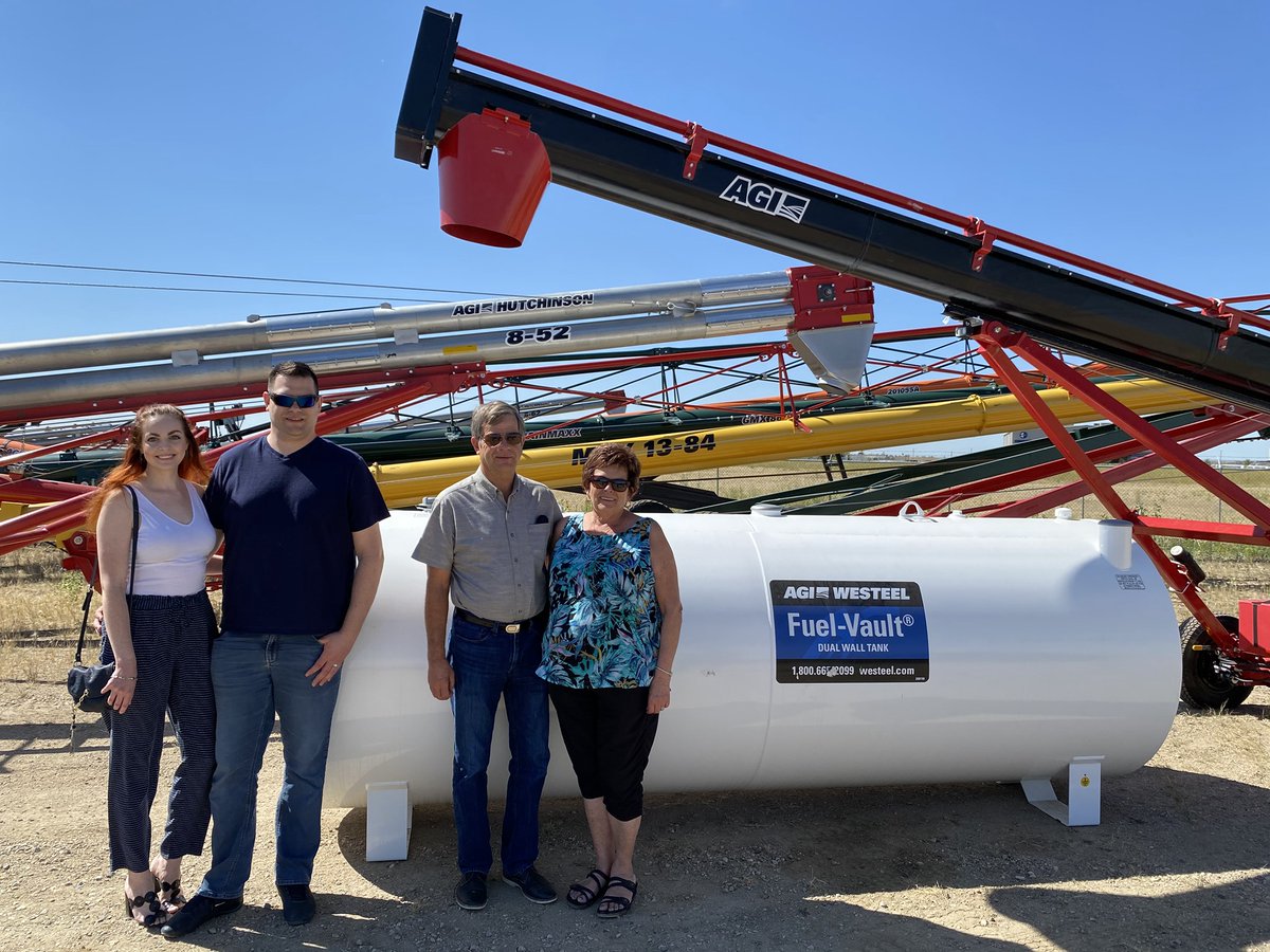 AginMotion's tweet photo. The #AIM20 engagement contest winner, Nathan Muchowski and his family, picked up the grand prize 1,000-gallon Westeel fuel tank courtesy of @AgGrowthIntl 🥳
Nathan was joined by his wife, and parents that farm in Odessa, SK
Congrats again! https://t.co/ciYyTIza7g