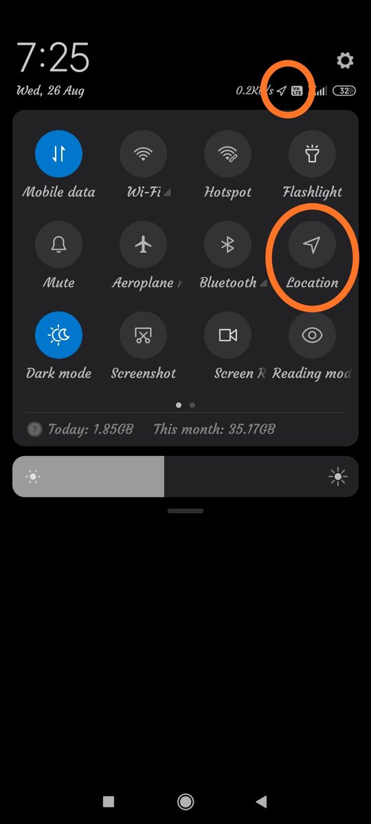 AnmolKumarModa6's tweet image. #cmanmohan Even after switching off the location this sign is present. Please tell me to solve it #pocoindia #pocom2pro #pocoforindia