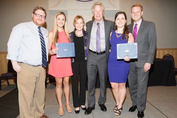 caroline__cb's tweet photo. Today I remember Alison Parker. I was blessed to receive one of the first scholarships in her name at JMU & have carried on a relationship with the Parker family. I still cherish the card they gave me with Alison’s favorite quote & try to uphold her legacy every day. #ForAlison https://t.co/FCheoydKjM