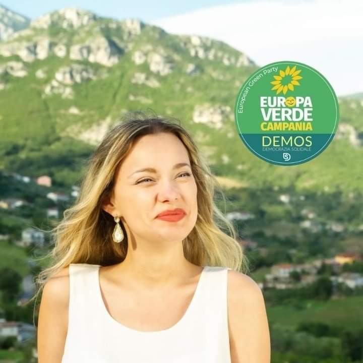 teresamorone's tweet photo. #NewProfilePic https://t.co/bHKzu3mYkT