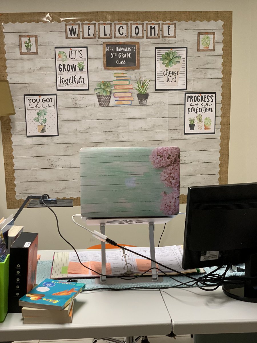 Who’s ready for the fist day of school tomorrow!? <a href="/RooseveltD64/">RooseveltD64</a> #engaged64