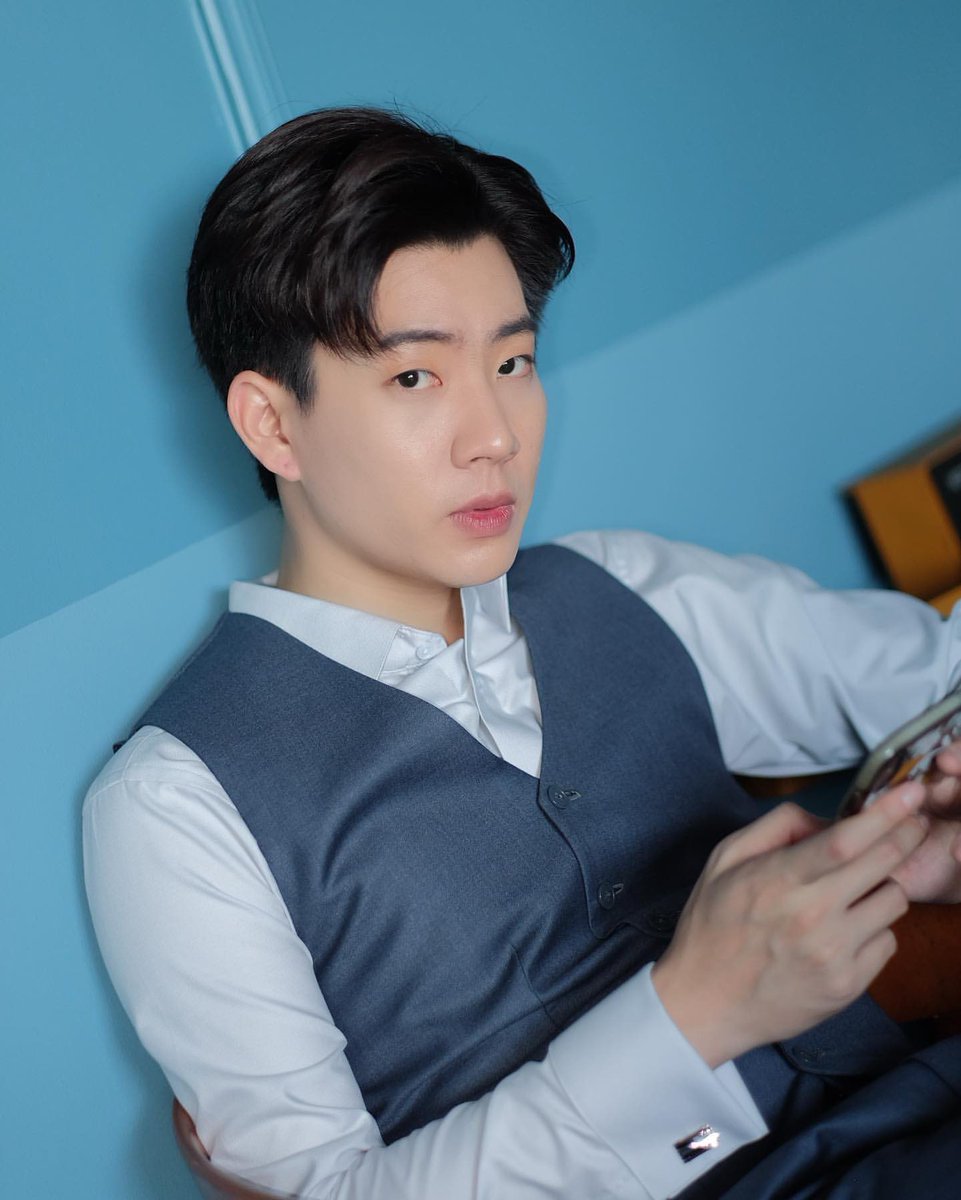 khaithirdbox's tweet photo. can i have him as a gift? https://t.co/MzIuQLhdVq