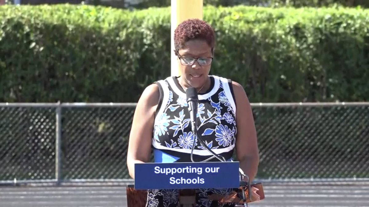 I recognize this location for <a href="/GovMurphy/">Governor Phil Murphy</a>’s address! Congrats Somerville on consistent great leadership and equitable education for all students! @Ville_Sup <a href="/SomervilleHSNJ/">Somerville High School</a>