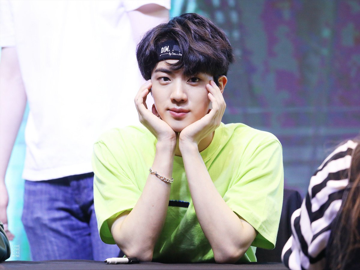 _seokbts's tweet image. ションション...？？
.....ションション！！！！！(単細胞)

#fns歌謡祭bts 
#BTS