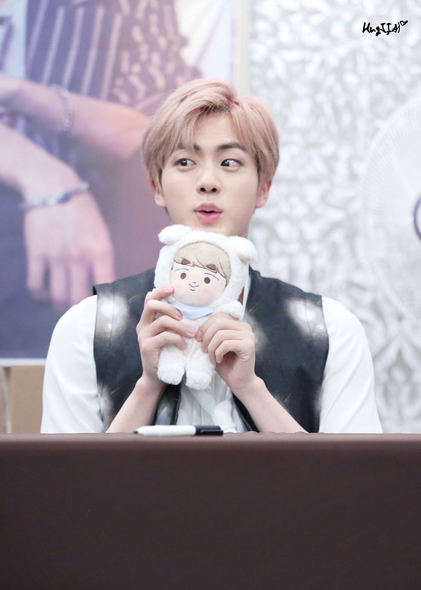 _seokbts's tweet image. ションション...？？
.....ションション！！！！！(単細胞)

#fns歌謡祭bts 
#BTS