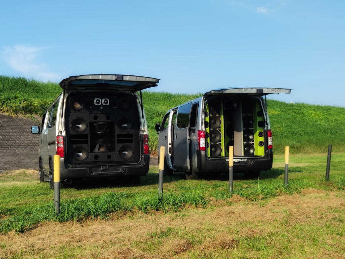 CaravanSoundP's tweet photo. Equipe Bate Forte Japão
YAMA DESIGN Sound
✓カーオーディオプロショップ 
✓カスタムサブウーファー
✓カーオーディオ専門店
気になる方はご連絡下さい！
080-6858-2921
群馬県邑楽郡

#taramps #soundigital #oversound #banda #stetsom https://t.co/XRPkKy8Y14