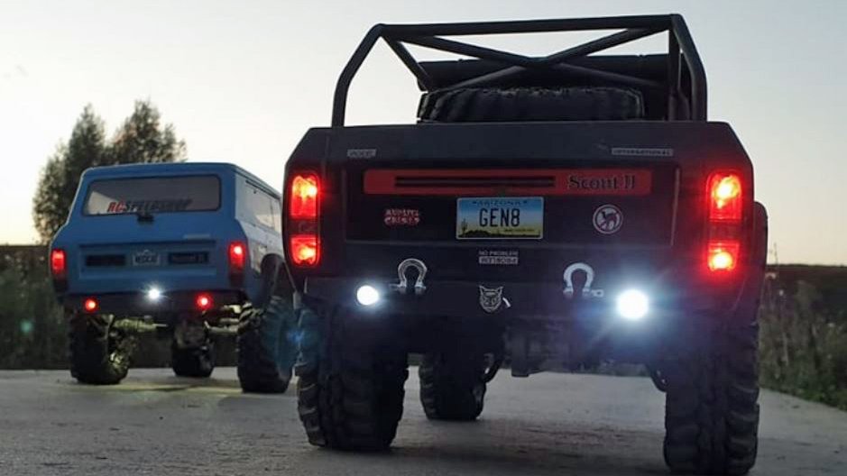 RedcatRacing's tweet photo. #ShacklesUP Sun is setting and the lights are on for a night crawl with the Redcat Racing Gen8 and Gen8 AXE Edition. https://t.co/E588hp5D91
#Gen8AXE #Gen8Nation #RCRGen8 #IHScout #Redcat #RedcatCreations Cat3 Cat 3 Cat4 Cat 4 https://t.co/PImB1x0ehW