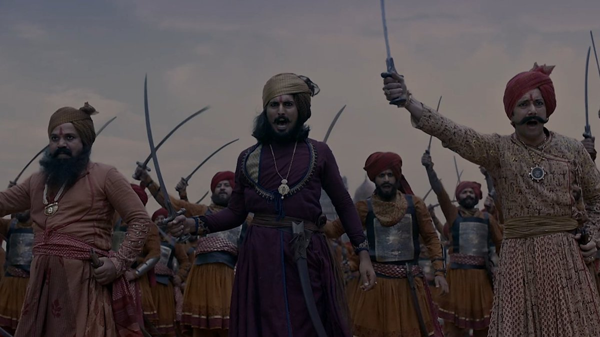 Woah. This is another exciting part of the film where Padmavati indites an irreproachable trap to free Rawal Singh from the Khilji's custody. Woah. I still remember the cheers of the audience at the theatre for this scene. 