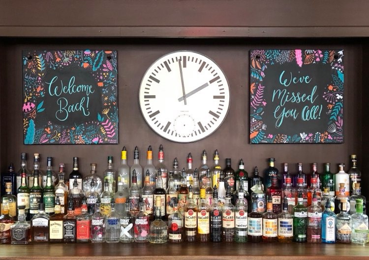 Better pinch yourselves, because you'll think you're dreaming!

Firebug will be open THIS Friday for the first time since March!!

Yes! We will be taking bookings, the official system isn't running just yet so to book a table for THIS Friday, Saturday or Sunday please...