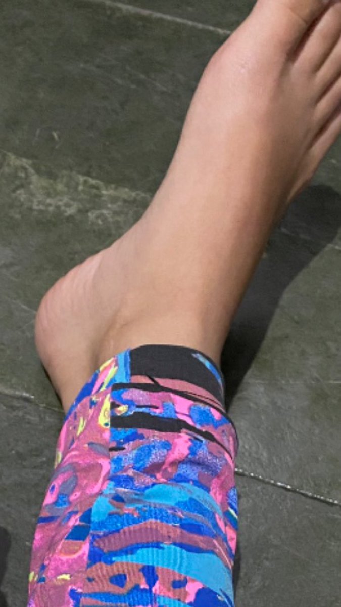 japafeet1's tweet photo. BOOOOOM DIIIIIIIA!!!

Sei lá, deu vontade de postar kkk

Pack de foto | Foto do pezinho https://t.co/oFxBbNua2P