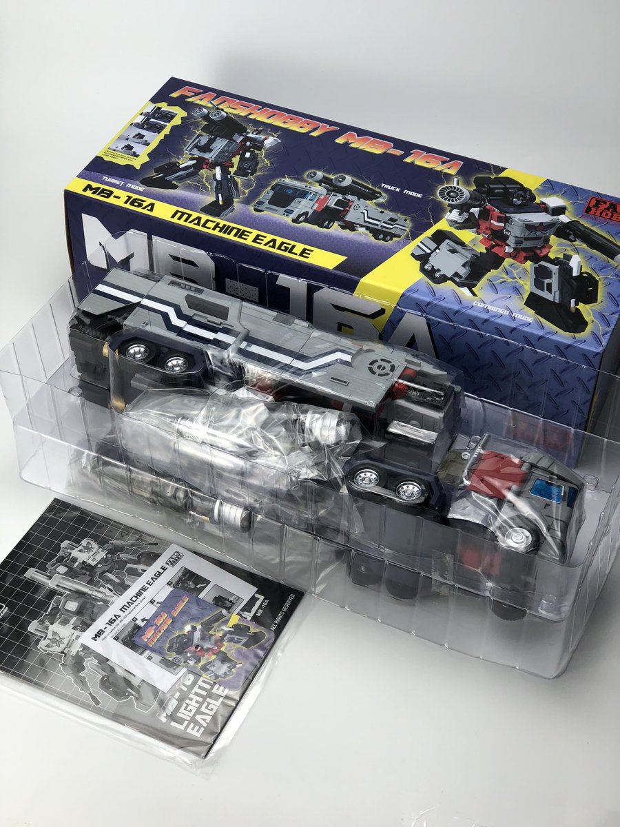 fans_hobby's tweet photo. MB-16A MACHINE EAGLE packaging preview, one more week to go!!
#fanshobby #thirdpartytransformers #machineeagle #machinewarsprime# https://t.co/JhxnSxgN6k