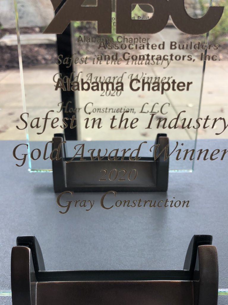 ABCofAlabama's tweet image. SAFEDAY2020 photo shoot @VisitVulcan today #abcmeritshopproud @RobinsMorton @DunnCons @RivesBirmingham @BhateGeo @thompson_eng @grayconstructio @EldecoInc @Murray_Building @BLHarbert @BRAWCO_Inc @BaileyHarrisCo1 @JohnsonKreis @MJHarrisLLC @HOARLLC @bldgandearth and many more!