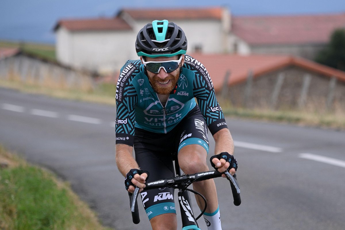 [Premium 🔑] Cyclisme : <a href="/QuentinPacher/">Quentin Pacher.</a> s'attaque au Tour 

Originaire de Port-Sainte-Foy, le coureur périgourdin s’apprête à vivre son premier #TourdeFrance avec l’équipe @BBHotels_VC. Un rêve devenu réalité #TDF2020 

Par @YLeshauries 
👉 sudouest.fr/2020/08/26/cyc…