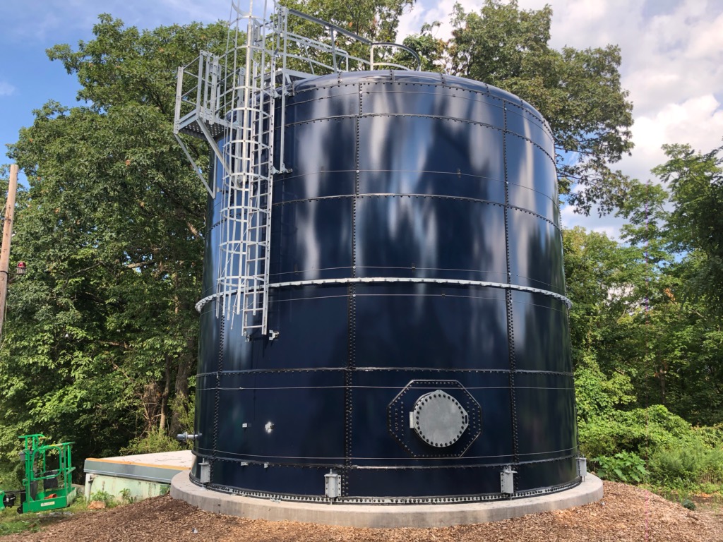 This 25x22 #Aquastore is ready to go into service in #Palisades #NY! #waterstorage #potablewater #glassfusedtosteel #MadeinAmerica #Construction #Engineering