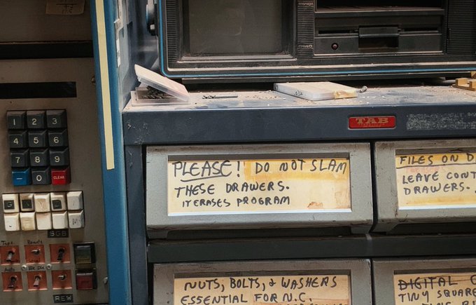 Every sign has a story. https://t.co/vXmmDc4tHU<a href="/tag/avengersendgame"class="tags"><span>#avengersendgame</span></a>