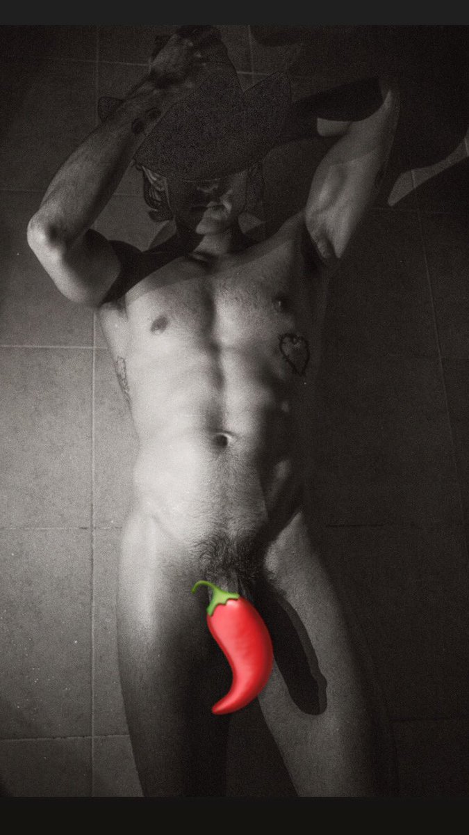 Sin censura ya saben donde 🔥 si llega a 300 RT la subo aquí