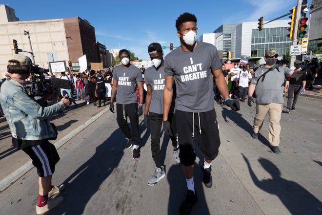SWatsonTV's tweet image. The @Bucks continue to be leaders in the fight for social justice. 

They backed teammate Sterling Brown in 2018, they were the first team to lead a protest following the killing of George Floyd. They are the first NBA team to boycott following the shooting of Jacob Blake.