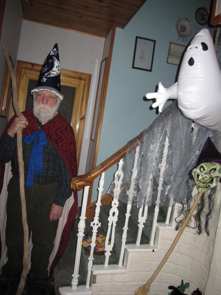 DaysDyingGlory's tweet photo. A4 - #Halloween is quite a feast here!
We usually get scores of Guisers. Not sure what will happen this year, though!
#ScotlandHour #Caithness https://t.co/QmQEV84dqs