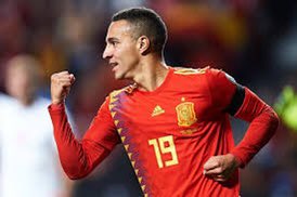 Rodrigo is an unbelievable signing for Leeds that not only provides us with a number 9 at an elite level, but adds substantial experience and weighting to Leeds’ attacking line. Not a huge defensive output player, but his versatility and huge work rate will have attracted Bielsa.