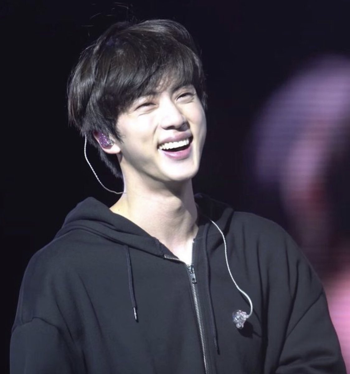 smiley seokjin who is never gonna be my bf