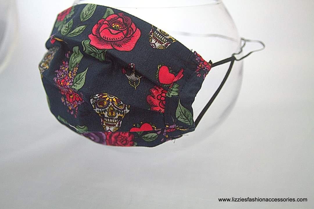 lizzietorbitt's tweet photo. Hi everyone, I now have a selection of face coverings on my website https://t.co/GzUTxf8sr7 there is a donation being made to a local charity for each one sold. Get your unique style here. #facecoverings #facemasks #COVID @Ballymena_Times https://t.co/Oc79SloyxN