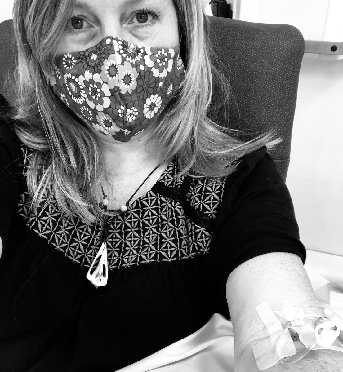 AnnaliesaAngel's tweet photo. Infusion Day. #fdwarrior #stayingstrong #fightthefight https://t.co/v1vu6wTAaW