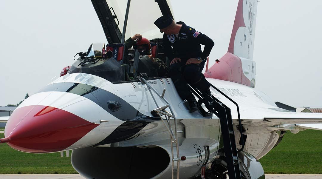 OC Air Show (@ocairshow) on Twitter photo Thunderbird 8 from the <a href="/AFThunderbirds/">Thunderbirds</a> is about to Take Off and head in for the 2020 New York International Air Show!!!
Is anyone Excited to see them this year???
Click to see how...
▶ bit.ly/NYAirShowDrive…
#afthunderbirds #DriveIn2020 #avgeek #avgeeks Thunderbird 8 from the <a href="/AFThunderbirds/">Thunderbirds</a> is about to Take Off and head in for the 2020 New York International Air Show!!!
Is anyone Excited to see them this year???
Click to see how...
▶ bit.ly/NYAirShowDrive…
#afthunderbirds #DriveIn2020 #avgeek #avgeeks