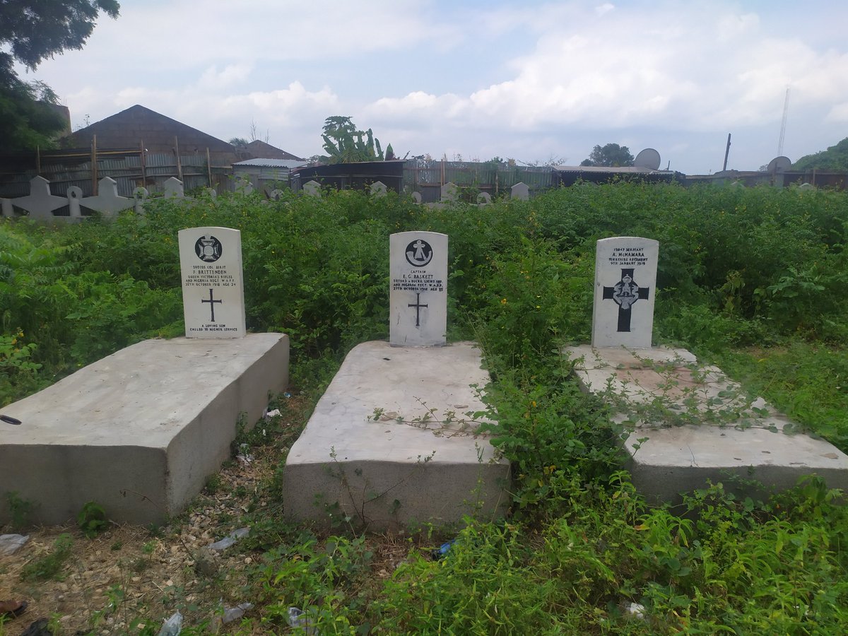 KogiSACT's tweet photo. Today the team from the Office of the Special Adviser on Culture and Tourism @femimobolaji1 inspected the European/African Missionaries and Soldiers cemetery located in Lokoja. This is the largest in Nigeria and serves as one of Kogi tourist sites
#ebigo #KogiSACT https://t.co/dGxqX4w0GH