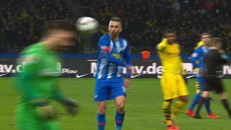Im #Revierderby ist dann wenigstens Feuer drin.
#Ibišević https://t.co/VPqD0xKGva