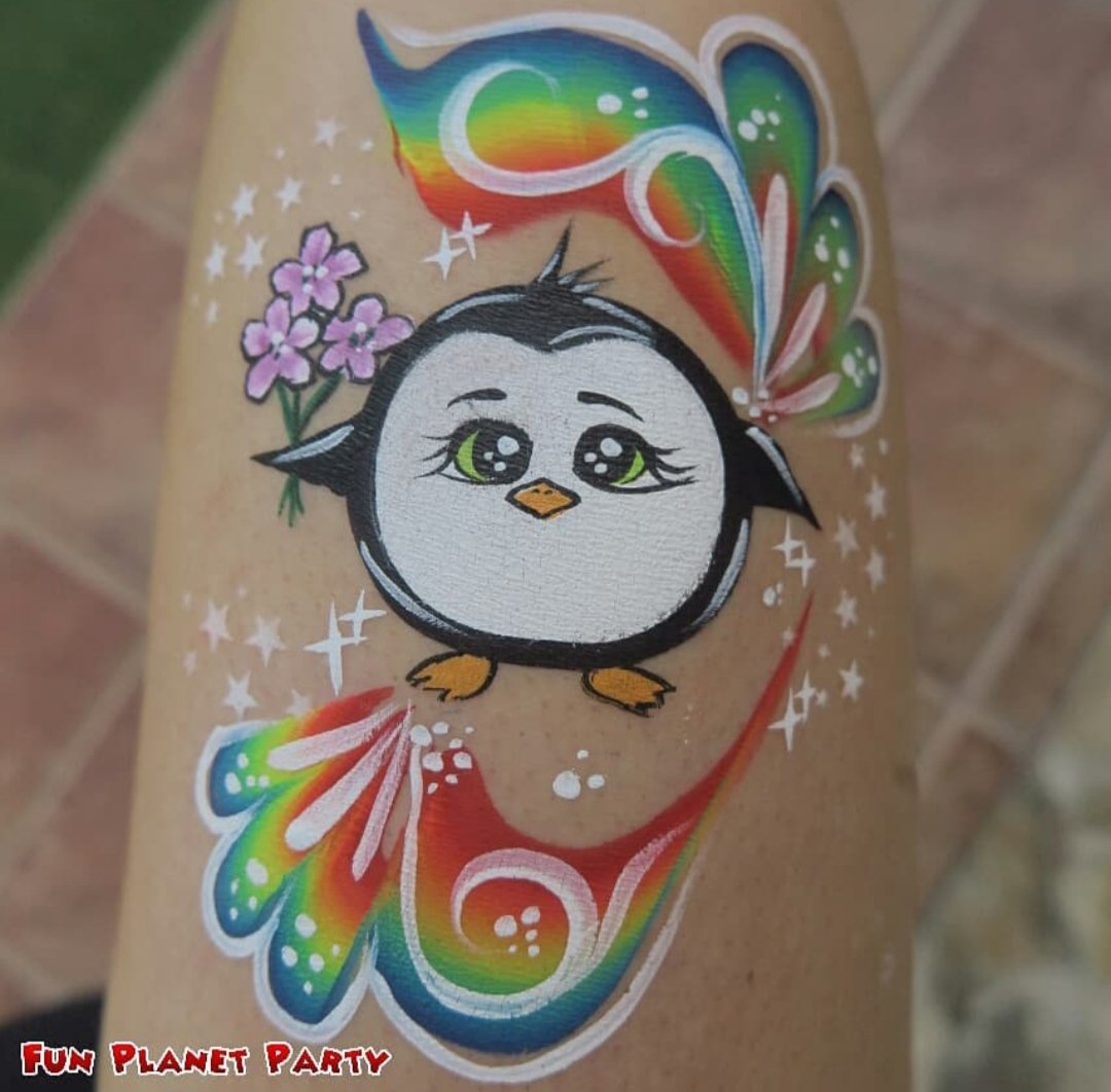 FunPlanetParty's tweet photo. Durante una temporada me dio por pintar animalitos redondos y rechonchos. Aquí tenéis algunos 😋 #animalesredondos #pintacarasbarcelona #funplanetparty https://t.co/YCR6D6pB7j