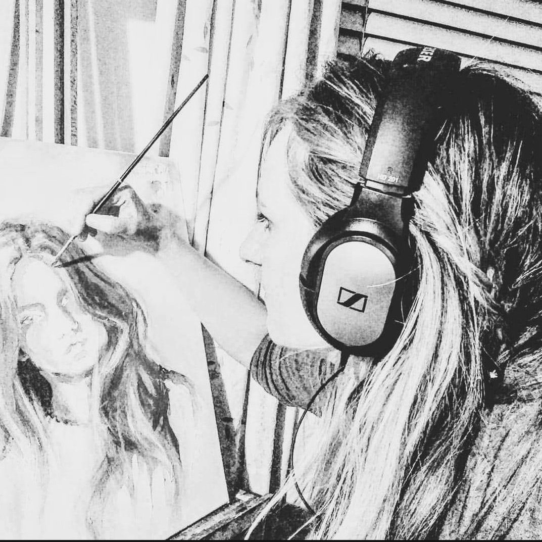 MonikaFerris's tweet photo. #NewProfilePic https://t.co/JEBkhbnbwM