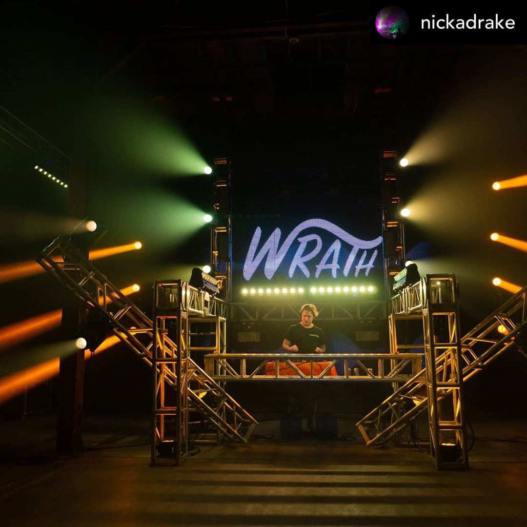 TheRobeWay's tweet photo. Working on the live stream for #WRATH, LD Nicholas Drake behind the console and using a rig with @Robelighting #Spikie luminaires supplied by Lite-Tek Entertainment.
#therobeway #robelighting #robeintherig #litetekentertainment #livestreamlighting #livestreamdesign https://t.co/KNfPEvQ2kg