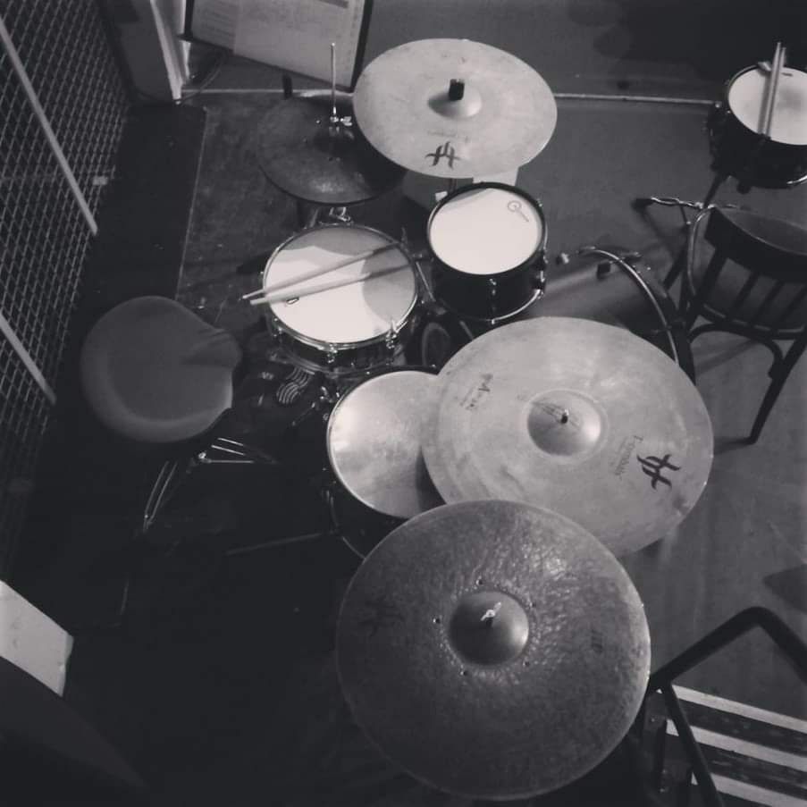 Thibault Fasquel's T-cymbals set up. 👌

#tcymbals #cymbals #cymbaladdict #drummersofinstagram #instadrummer #drummer #drums #drumming #instagroove #turkishcymbals #turkey #handmadecymbals #cymbalsinsta #studio #recording