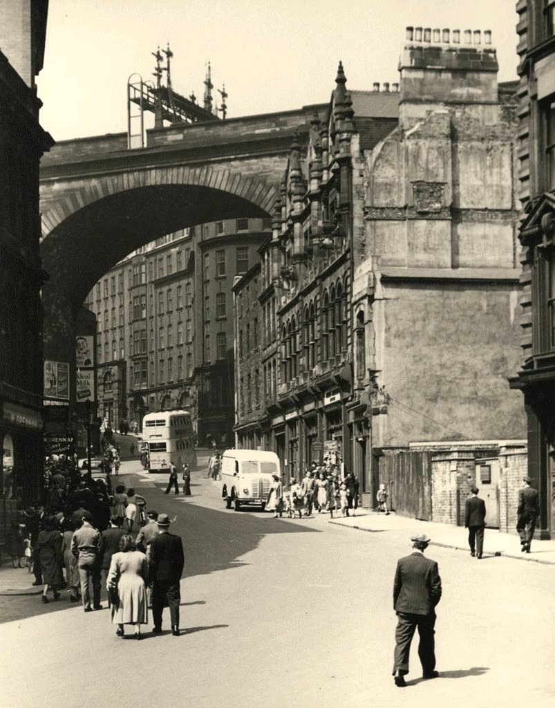 Side, 1950s.⠀
⠀
Picture courtesy of Newcastle City Library Photographic Collection.⠀
⠀
#newcastle #newcastleupontyne #tyneandwear #photography #history