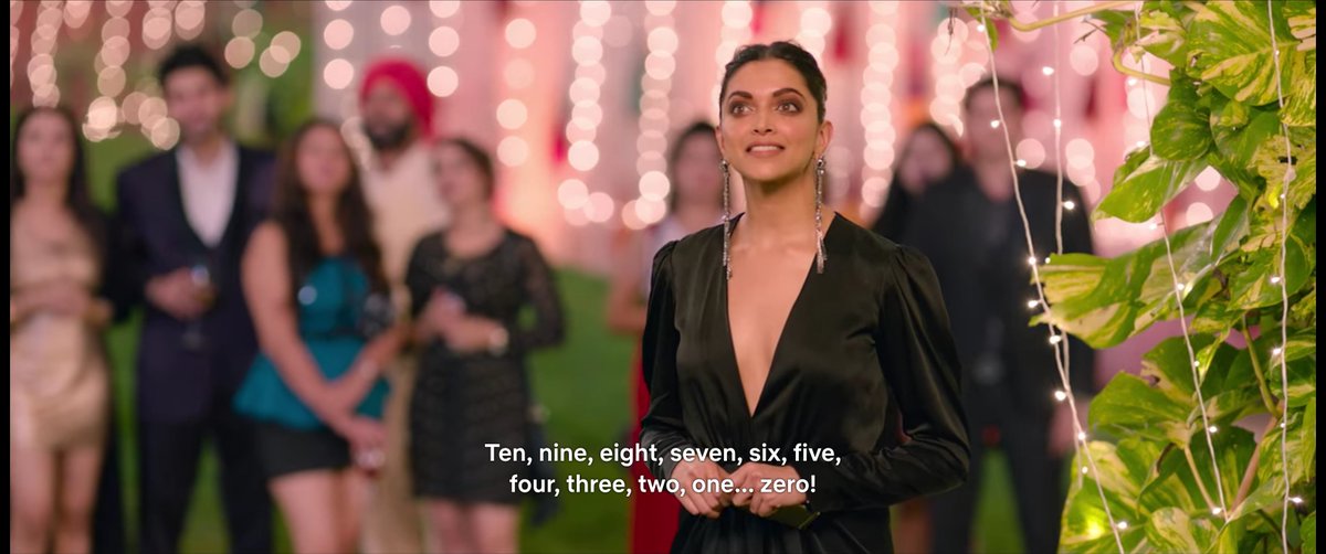 OMGGGGG OMG OMG OMG OMG DEEPIKA KAJOL AND RANI IN THE SAME SCENE 