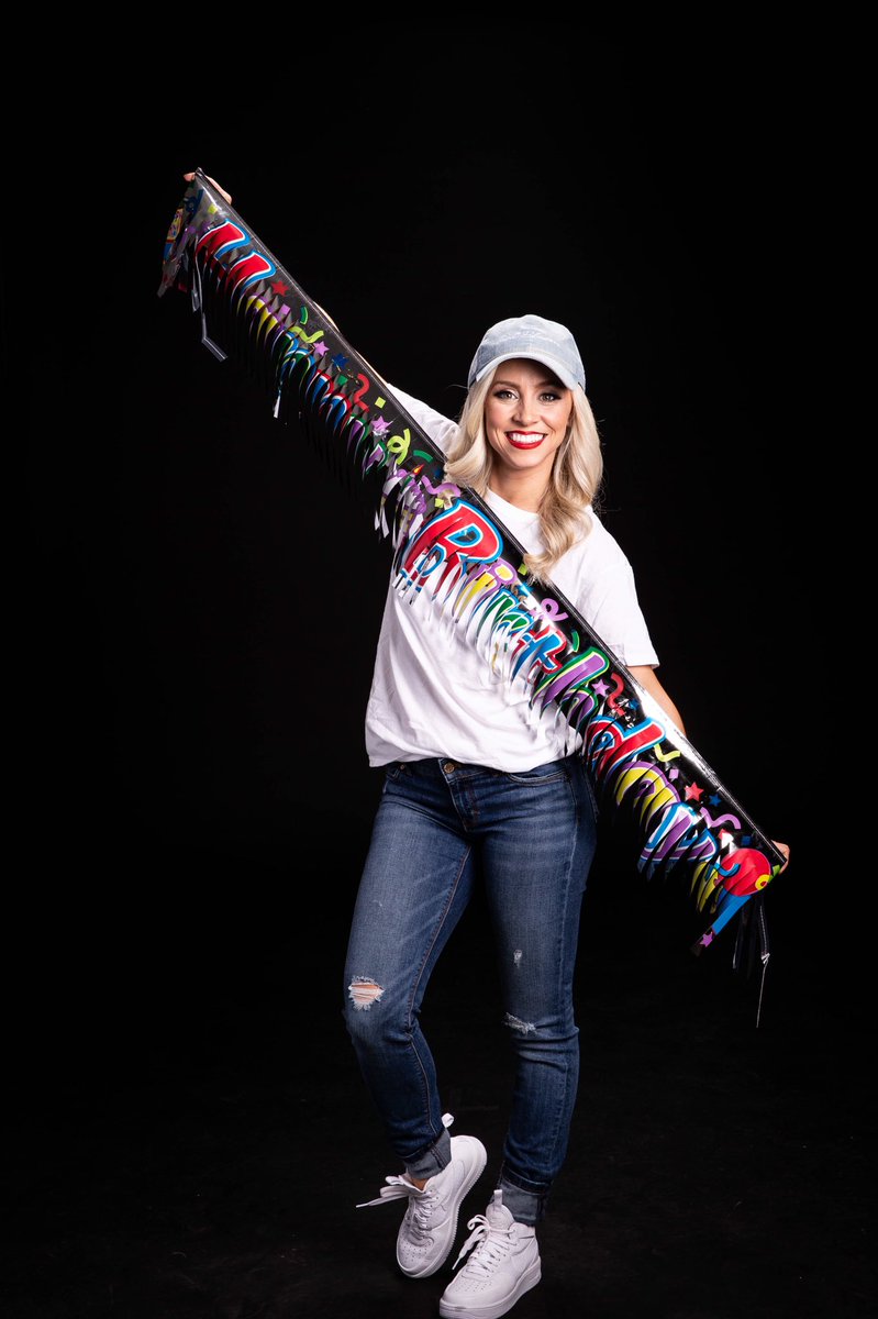 Wishing BD Erika a Happy Birthday!!! 🎉🎉🎉 #birthdaygirl #happybirthday #prodancers #ripcity