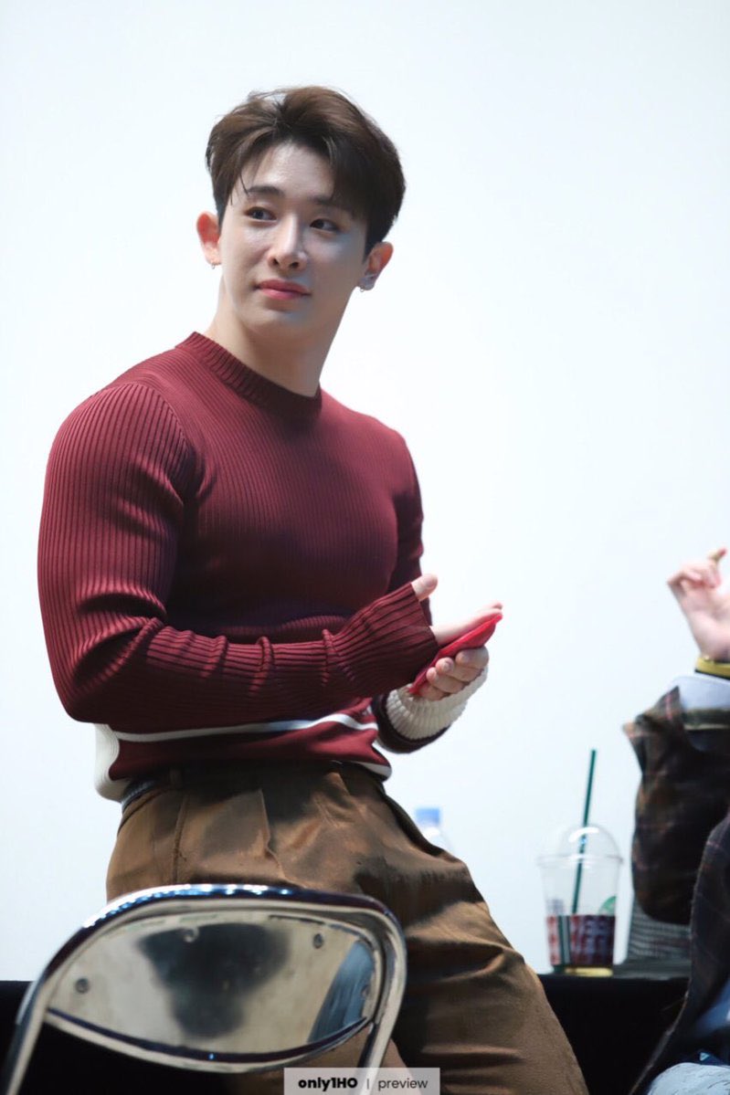 wonho has been wearing clothes marketed specifically towards women while saying a BIG fuck you to gender norms.
