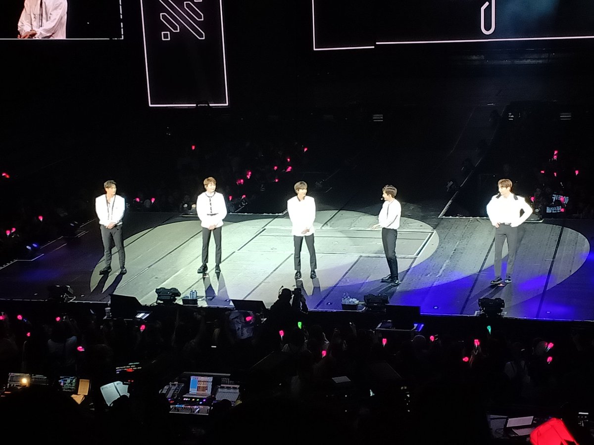 Few days from now, NU'EST Segno in Manila will be one year. This thread will be full of videos that I took from the concert. Just the decent ones. I miss you  @NUESTNEWS. I'll keep coming back to the first group I love.  #NUEST  #뉴이스트