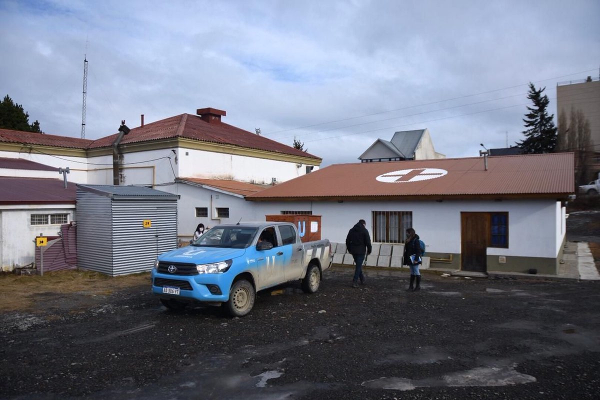 desdeelsurnoti's tweet image. #Locales
LA MUNICIPALIDAD ENTREGÓ COMPOSTERAS AL HOSPITAL NAVAL Y A LA ASOCIACIÓN REENCONTRÁNDONOS
#Composteras #Medioambiente #Reciclaje #Ushuaia #AsociacionReencontrandonos #HospitalNaval
@UshuaiaMuni 
#DesdeElSurNoticias
desdeelsurnoticias.com.ar/articulo.php?a…