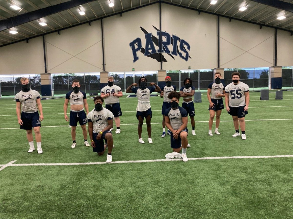 WildcatParis's tweet image. Yesterday and Today O, D, ST, S&amp;amp;C award winners. Great job guys! #TheTeam #GATA #WideOpen #ParisFight