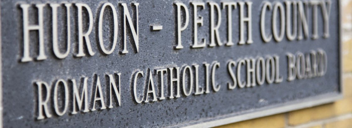 HPCDSB's tweet image. We are pleased to provide you with a copy of our School Reopening Guidelines for 2020-2021.
The guidelines are intended to provide clarity into how we approach the complexities of these times. 
t.ly/UQjB